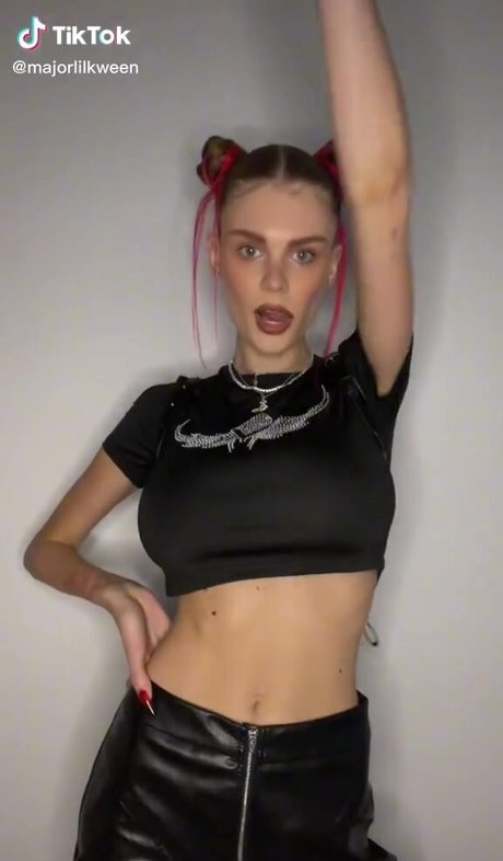 Alex Elizabeth Ljadov OnlyFans OnlyFans