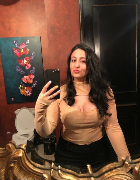 Nicole Enayati Nacktbilder geleakt OnlyFans Aufgedeckt