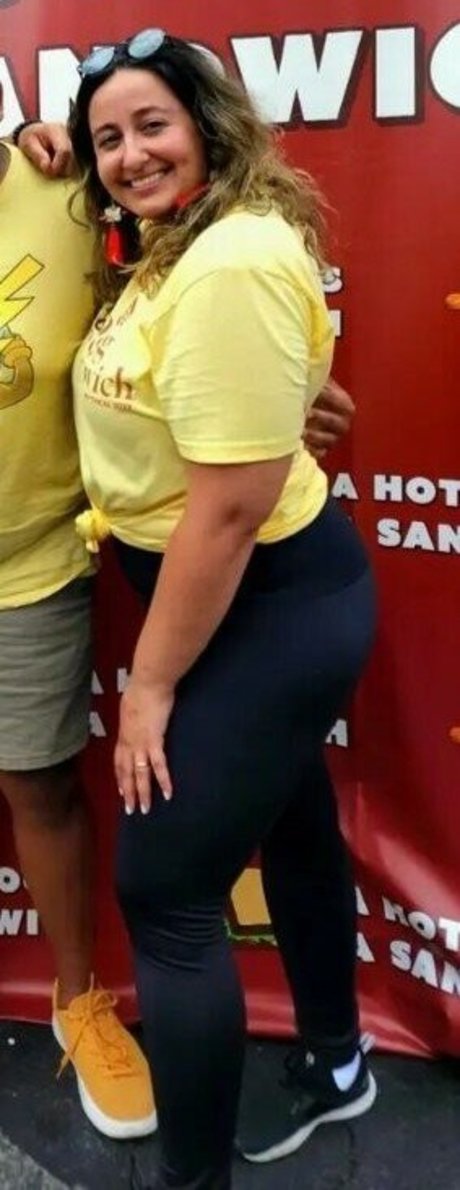 Nicole Enayati OnlyFans gratis