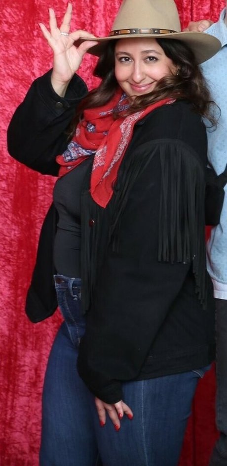 Nicole Enayati OnlyFans Model Bilder