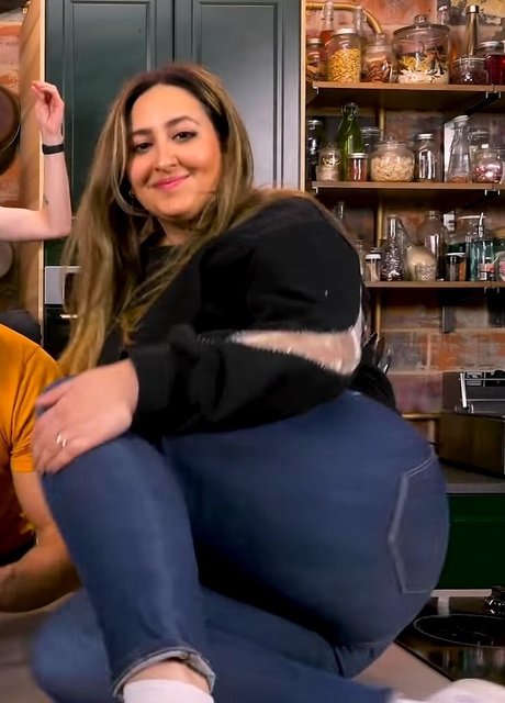 Nicole Enayati Sextape OnlyFans Nacktbilder