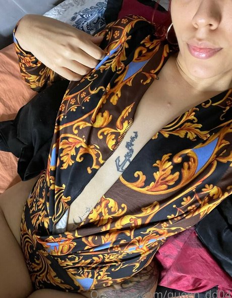 queen dd04 Strip OnlyFans