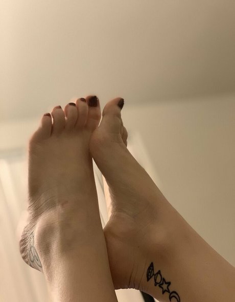 sexyredinbed OnlyFans Leaked