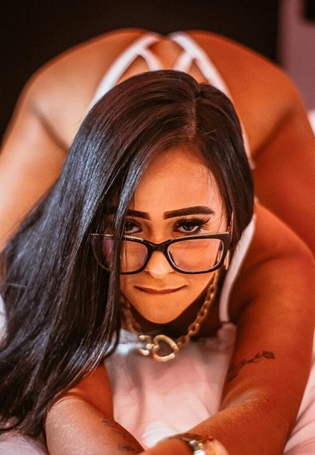 ElaineCrys OnlyFans XXX