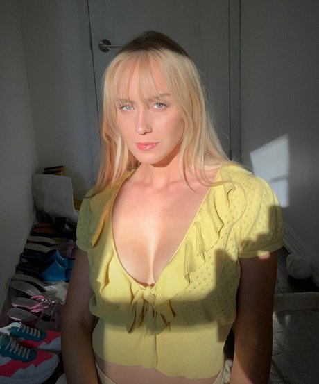Rachael Nyhuus OnlyFans schlank