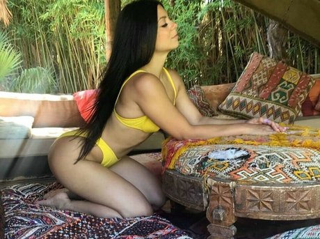 Christina Basta Kostenloses OnlyFans