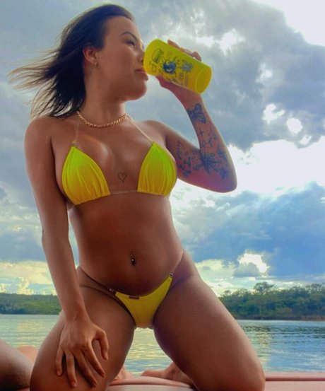 Andressa Oliveira OnlyFans X