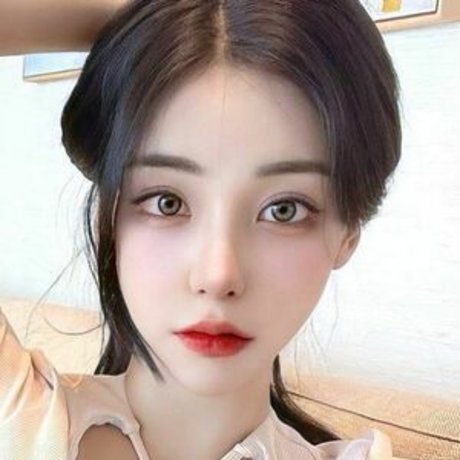 Dj Vely Nacktbilder OnlyFans geleakt