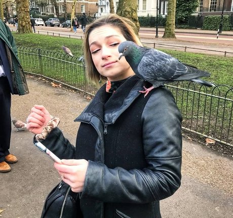 Sydney Meyer OnlyFans schlank