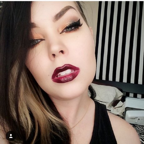 Suzy Berhow Nacktbilder von OnlyFans