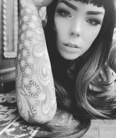 Suzy Berhow OnlyFans Leaj