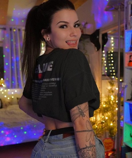 Ayliner OnlyFans Sextape