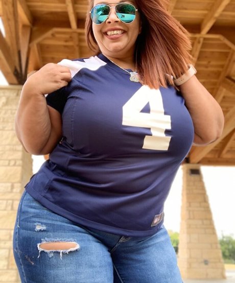 SueAnn Nackt auf OnlyFans