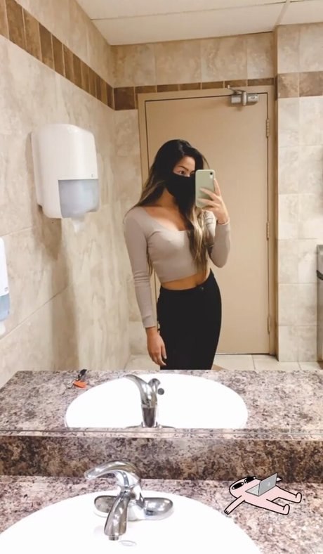 Carly Wong Nacktbilder OnlyFans geleakt