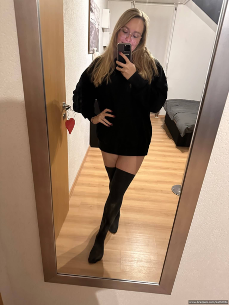 kathi tt8s OnlyFans-Leak