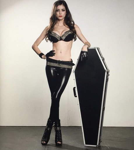 LeeAnna Vamp Nacktbilder von OnlyFans geleakt