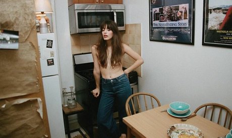 Louise Follain OnlyFans Nackt Leaks