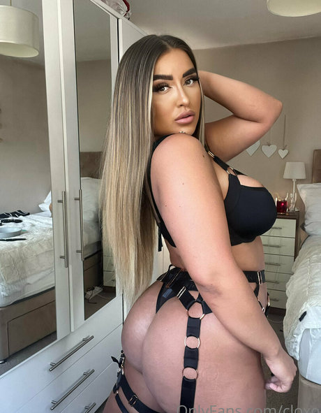 Chloe Fleming OnlyFans Inhalte
