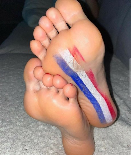 Rooxaanee Feet OnlyFans gratis