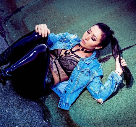 Inkedfleur Nacktbilder von OnlyFans