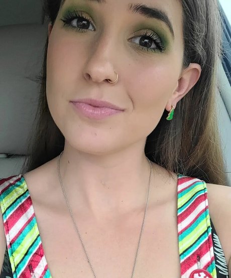 Lizzie All Day OnlyFans-Leaks