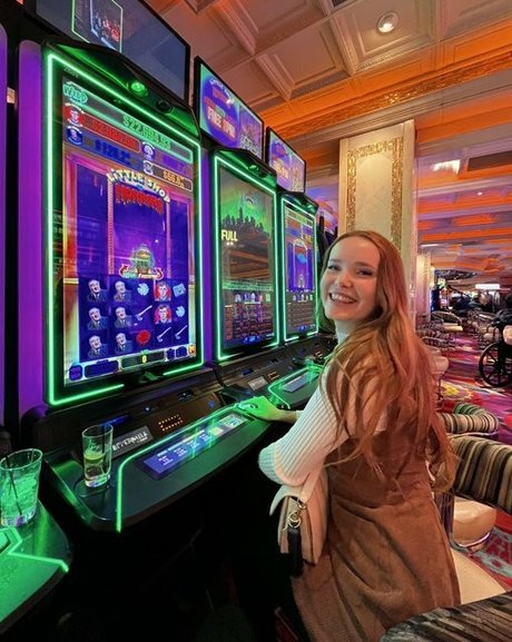 chloefoxxe OnlyFans-Creator