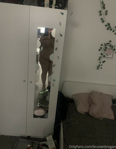 Bruiserbrogan Model OnlyFans Foto