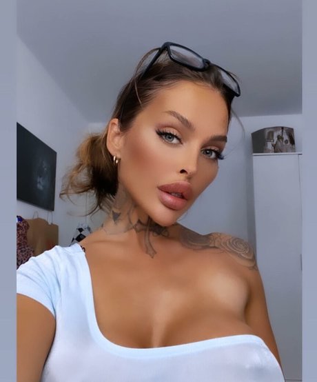 lola official OnlyFans Arsch Leak