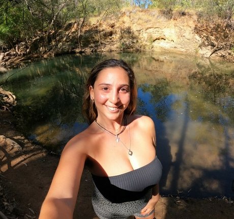 Wears ren OnlyFans Model Bilder