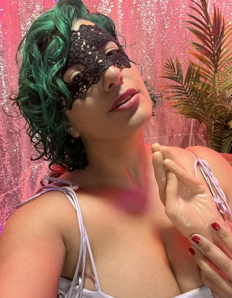 Saraharabic Nacktbilder von OnlyFans geleakt