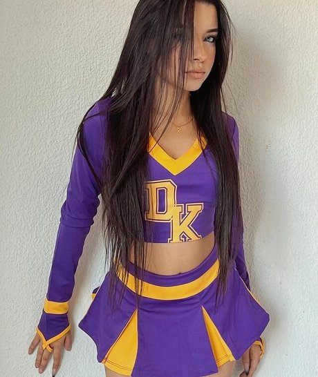 Reginarusee OnlyFans Striptease