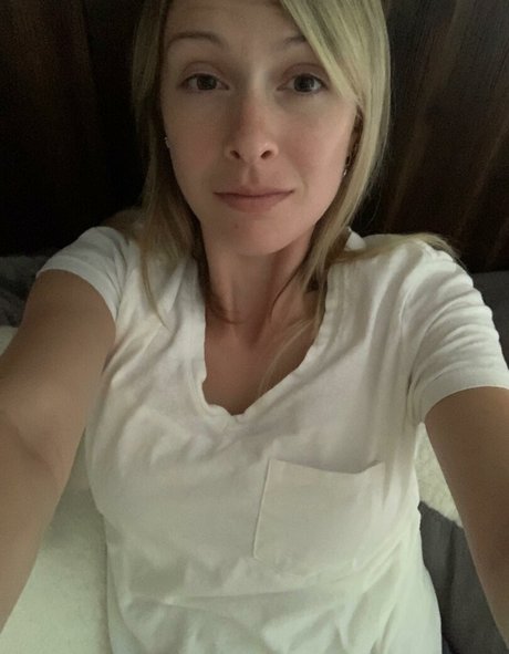 Fill Potential Leaked OnlyFans Content