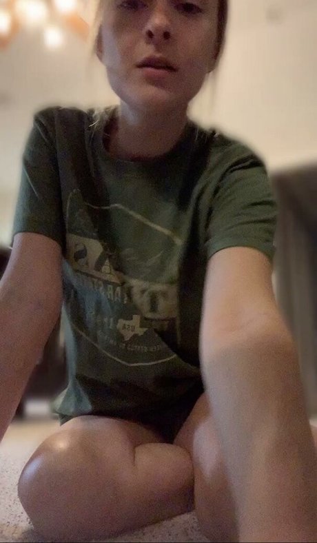 Fill Potential Nacktbilder von OnlyFans geleakt