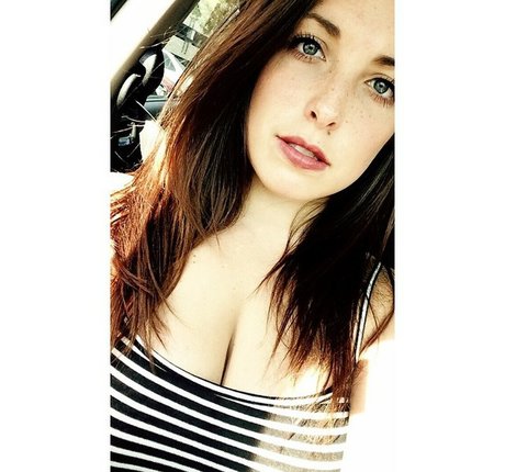 Sydney Martichuski OnlyFans Brüste Bild