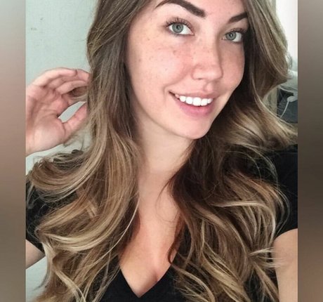 tschechische milf onlyfans Aktbilder Momentaufnahme