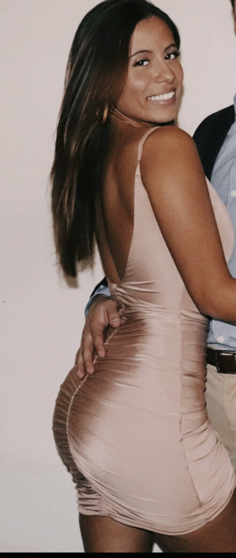 Julia Holtzman Nackt auf OnlyFans Leak