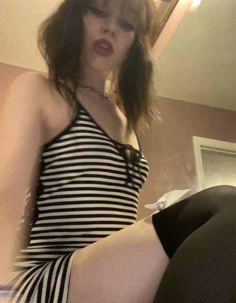 sluttylilypad Nacktpornos auf OnlyFans