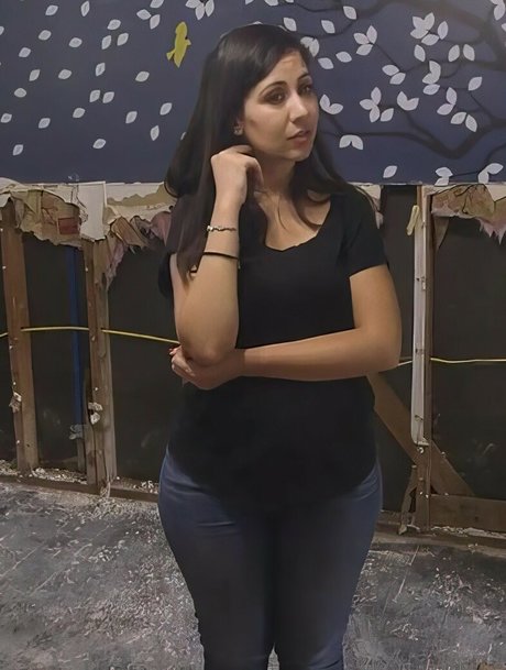 Dena TakruriAJ_ OnlyFans Model Bilder