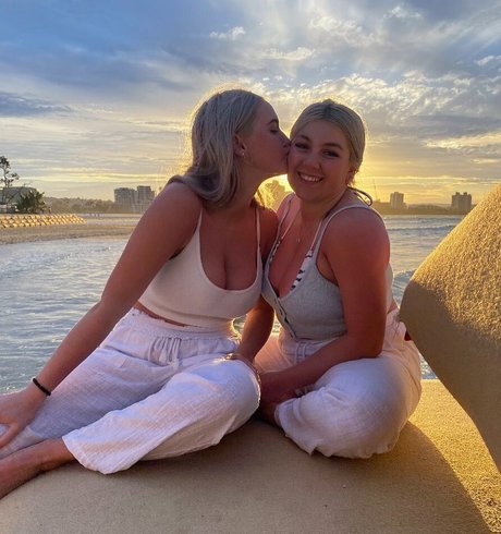 Aimee Slayme OnlyFans Leaj