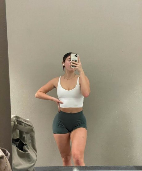 Courtney Dow OnlyFans Nackt Content