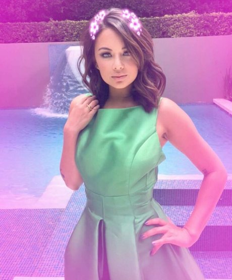 Janel Parrish Unzensiert OnlyFans