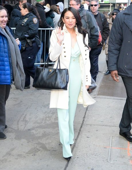 Janel Parrish Gratis OnlyFans