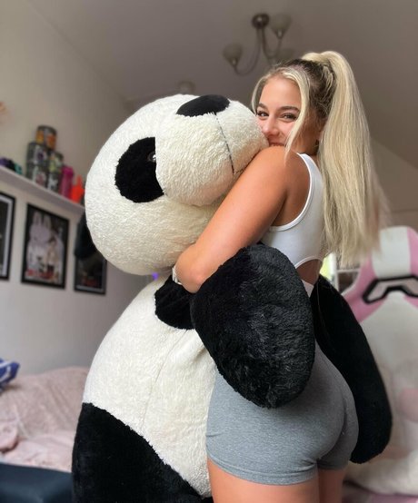 littlebunny x Titten OnlyFans