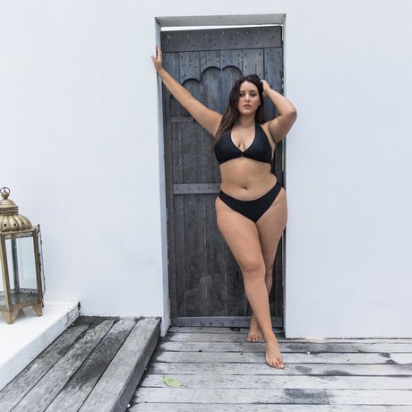 Yasmine MInovski OnlyFans Pornografie geleakt