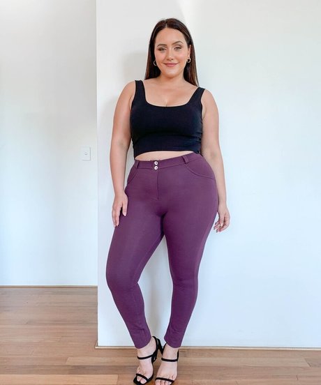 Yasmine MInovski Neuer OnlyFans Leak