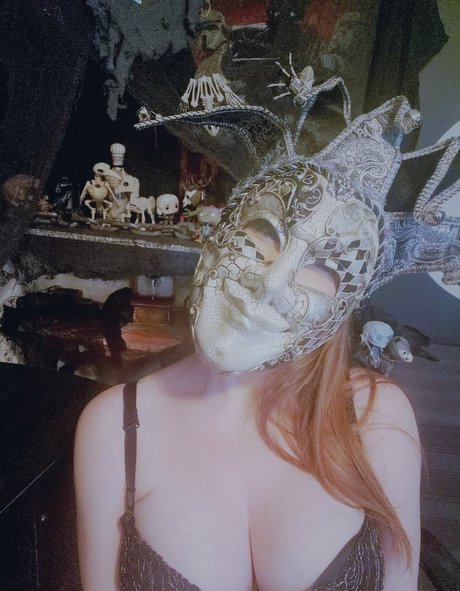 Rawrist OnlyFans Model Bilder