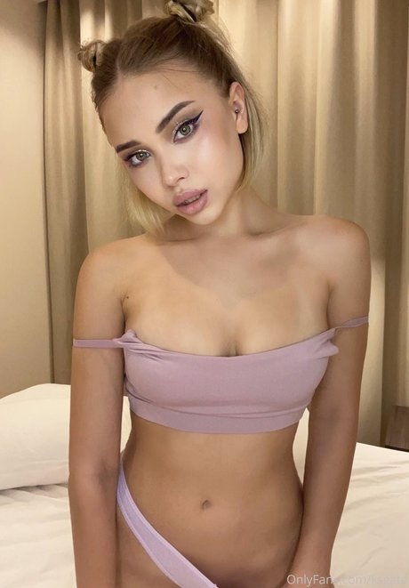 Ksenia Gato Nacktbilder von OnlyFans