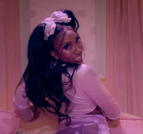 Ziwef Geleakte OnlyFans-Inhalte