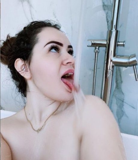 sperma auf der muschi onlyfans heiß nackt Bild