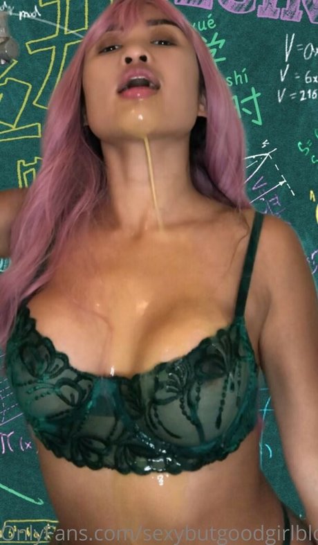 Sexybutgoodgirl Leaks von OnlyFans